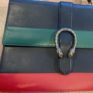 Gucci Bags - GUCCI Dionysus Medium Top Handle Bag!! Gucci Bags - GUCCI Dionysus Medium Top Handle Bag!!